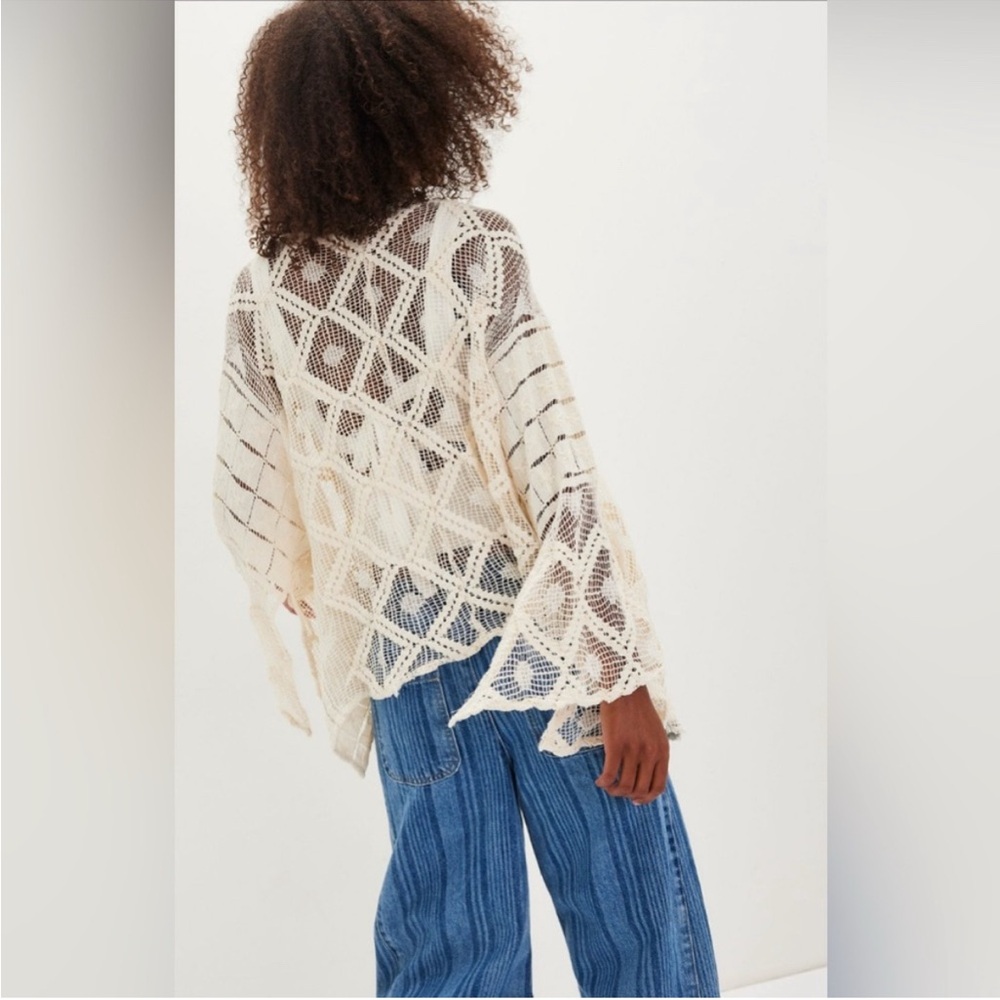 Free People Off The Coast Crochet Cover-Up Ivory one size new cardigan boho new - Picture 2 of 7